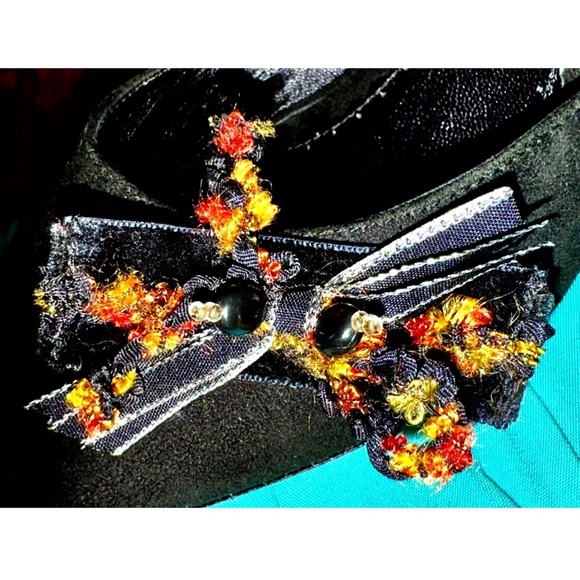 🖤PELLE MODA🖤 SUEDE POINTED SIDE BOW 3.5“ HEELS SLIDE-ON MULE SHOES EUC❣️ - Picture 7 of 12